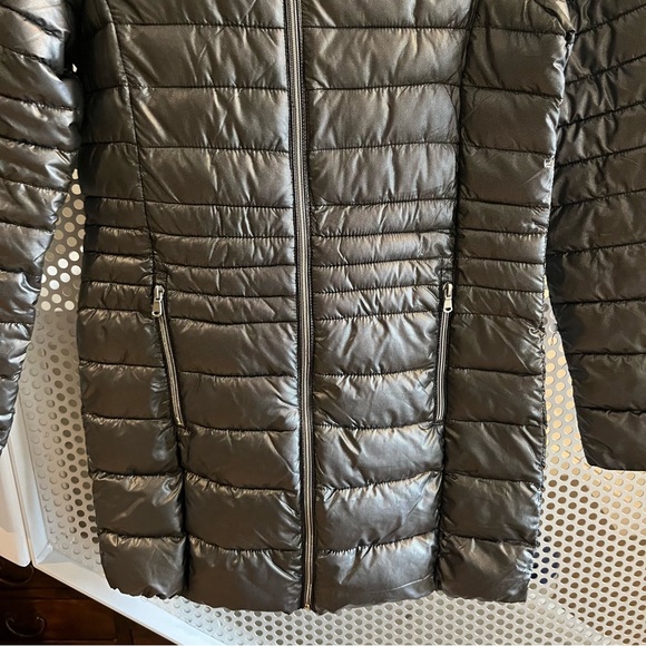 Puffer Jacket Women’s Lightweight Hooded Zip up Size Small in Silver Gray - Picture 9 of 11